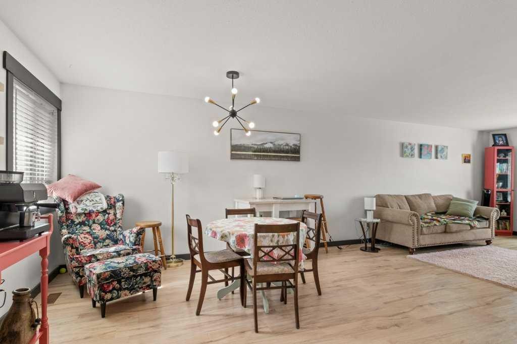 









5015


48

Avenue,
Sylvan Lake,




AB
T4S 1X6

