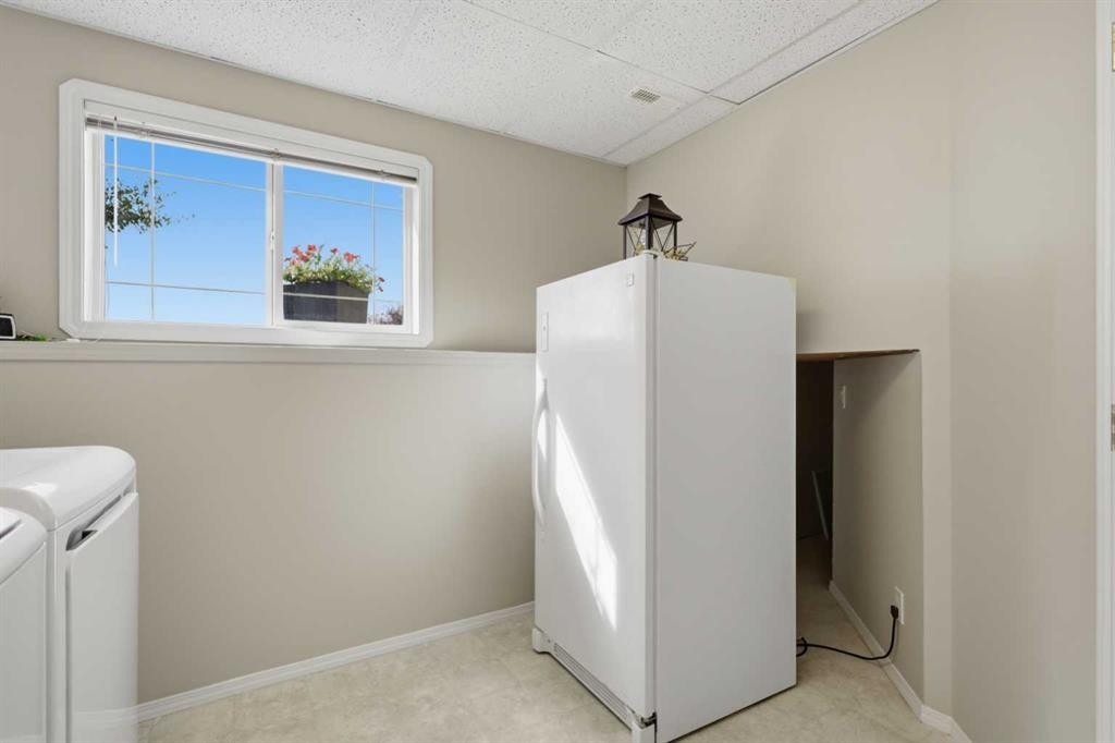 









148


Dempsey

Street,
Red Deer,




AB
T4R 2Y9

