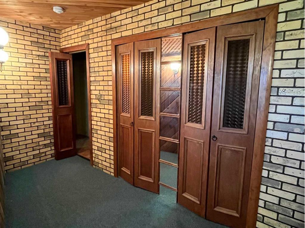 









75


Center

Street,
Glenwood,




AB
T0K 2R0

