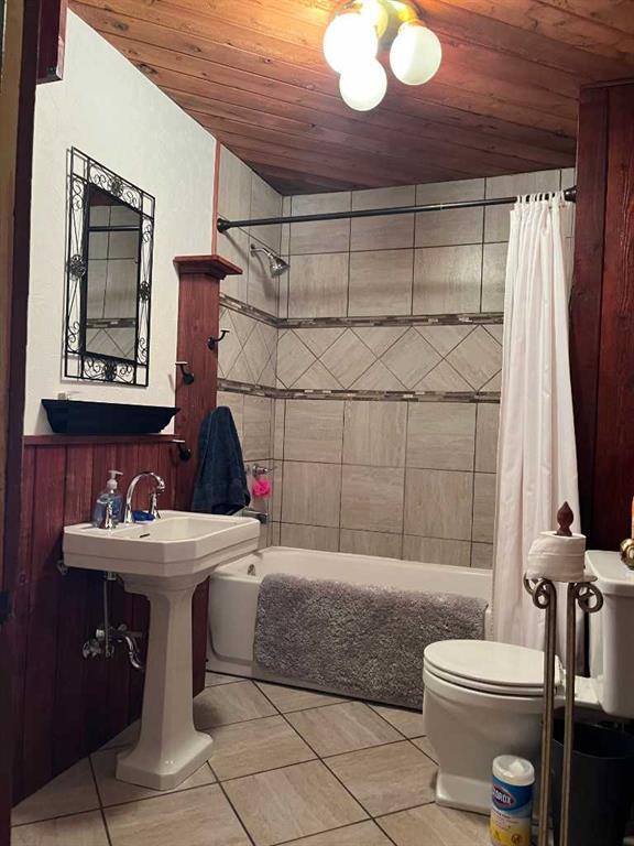 









75


Center

Street,
Glenwood,




AB
T0K 2R0

