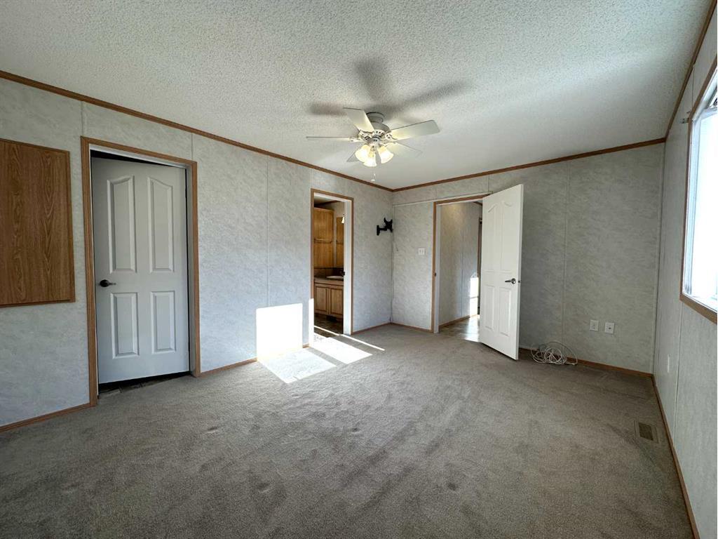 









2026


136

Street,
Blairmore,




AB
T0K 0E0

