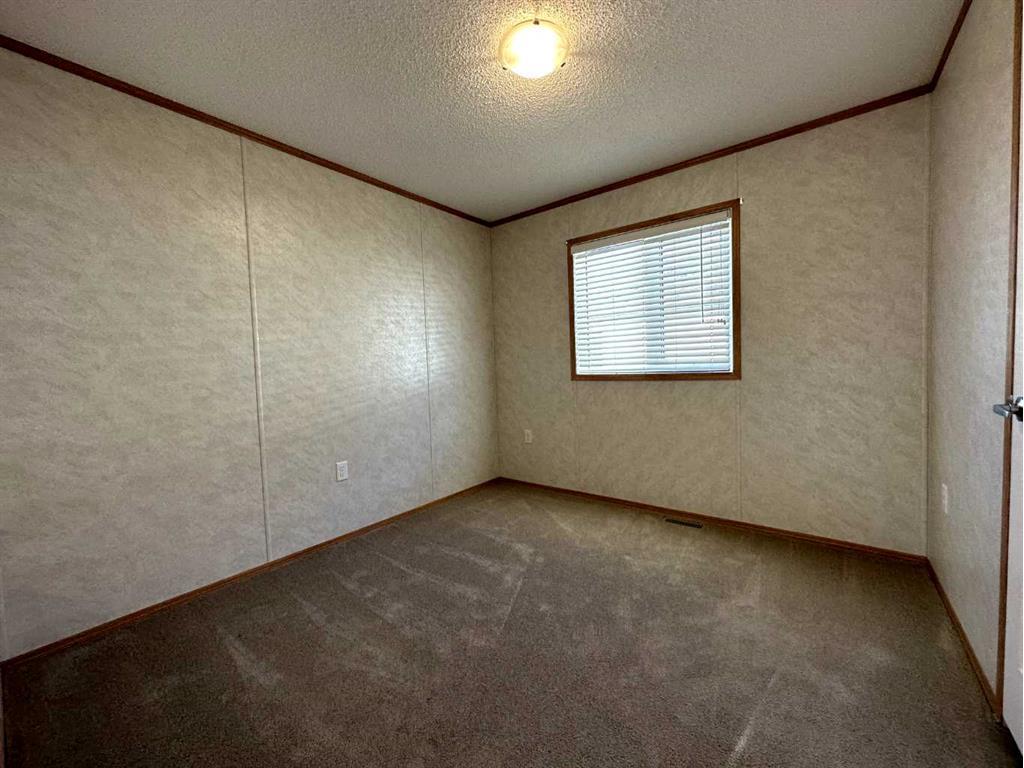 









2026


136

Street,
Blairmore,




AB
T0K 0E0

