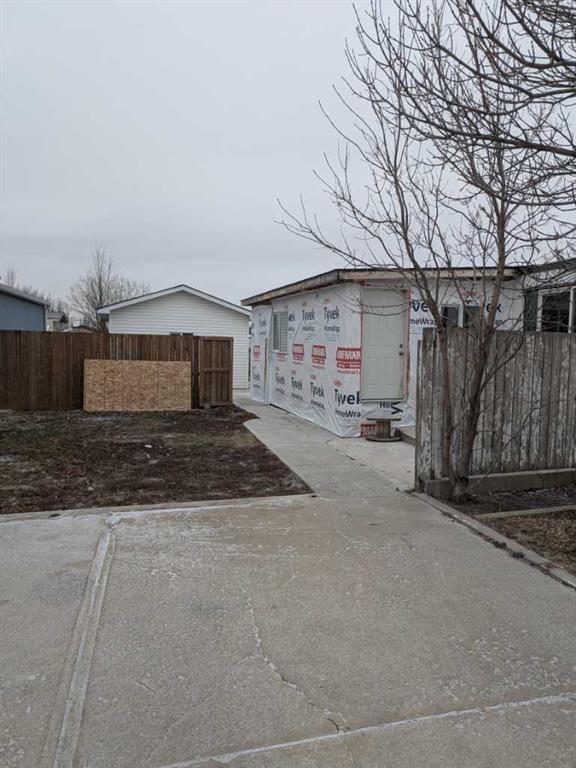









4806


6

Street,
Coalhurst,




AB
T0L 0V0

