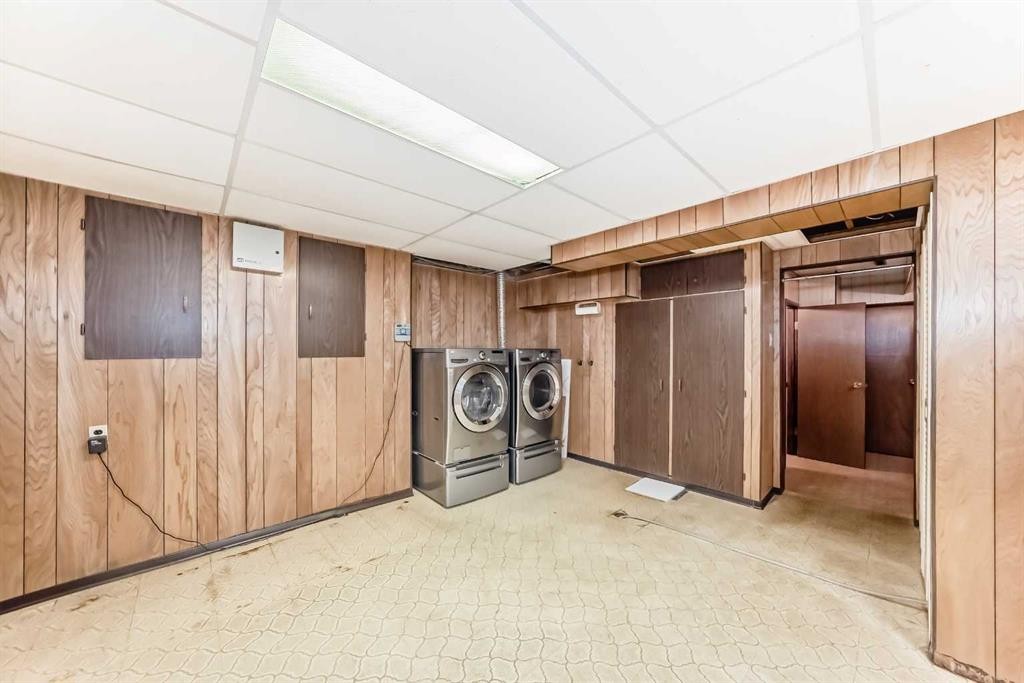 









1922


15

Street South,
Lethbridge,




AB
T1K1W8

