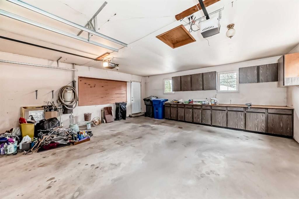 









1922


15

Street South,
Lethbridge,




AB
T1K1W8

