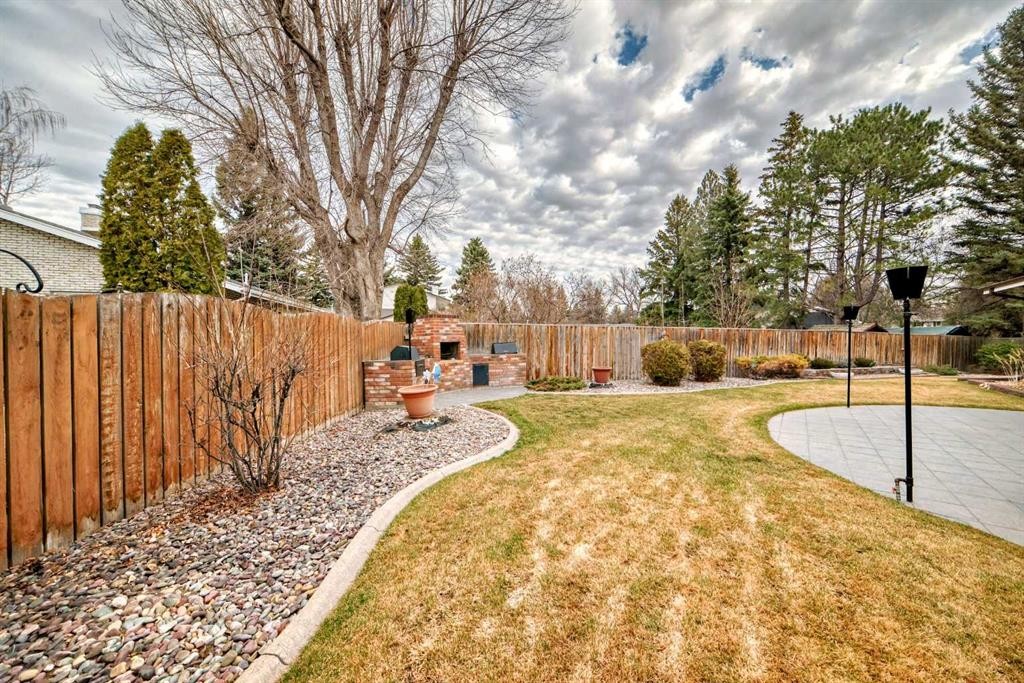 









1922


15

Street South,
Lethbridge,




AB
T1K1W8

