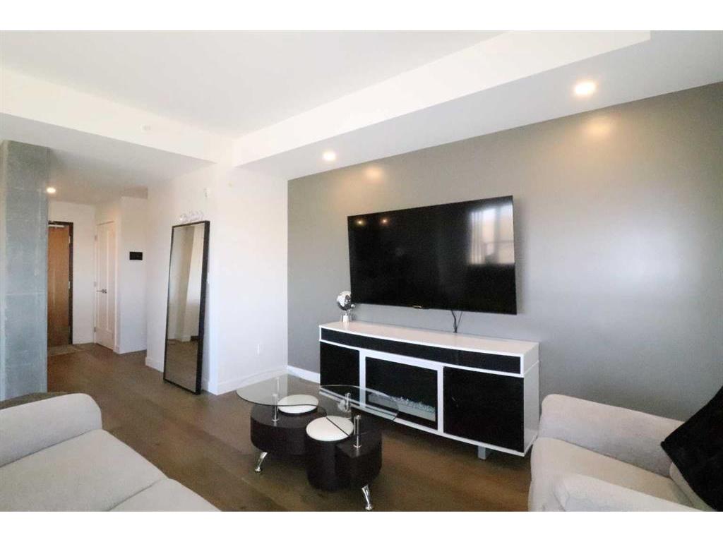 









102


Scenic

Drive North, 336,
Lethbridge,




AB
T1H 5L9

