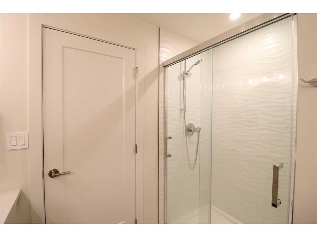 









102


Scenic

Drive North, 336,
Lethbridge,




AB
T1H 5L9

