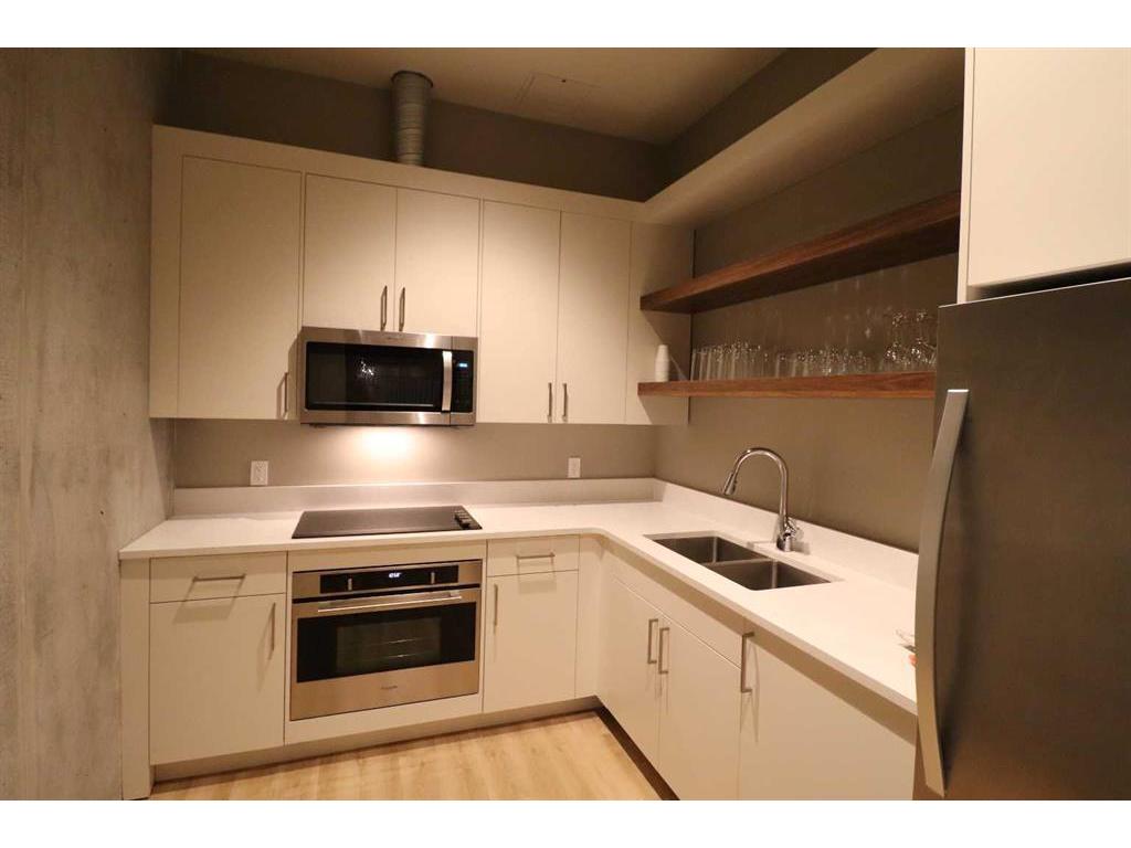 









102


Scenic

Drive North, 336,
Lethbridge,




AB
T1H 5L9

