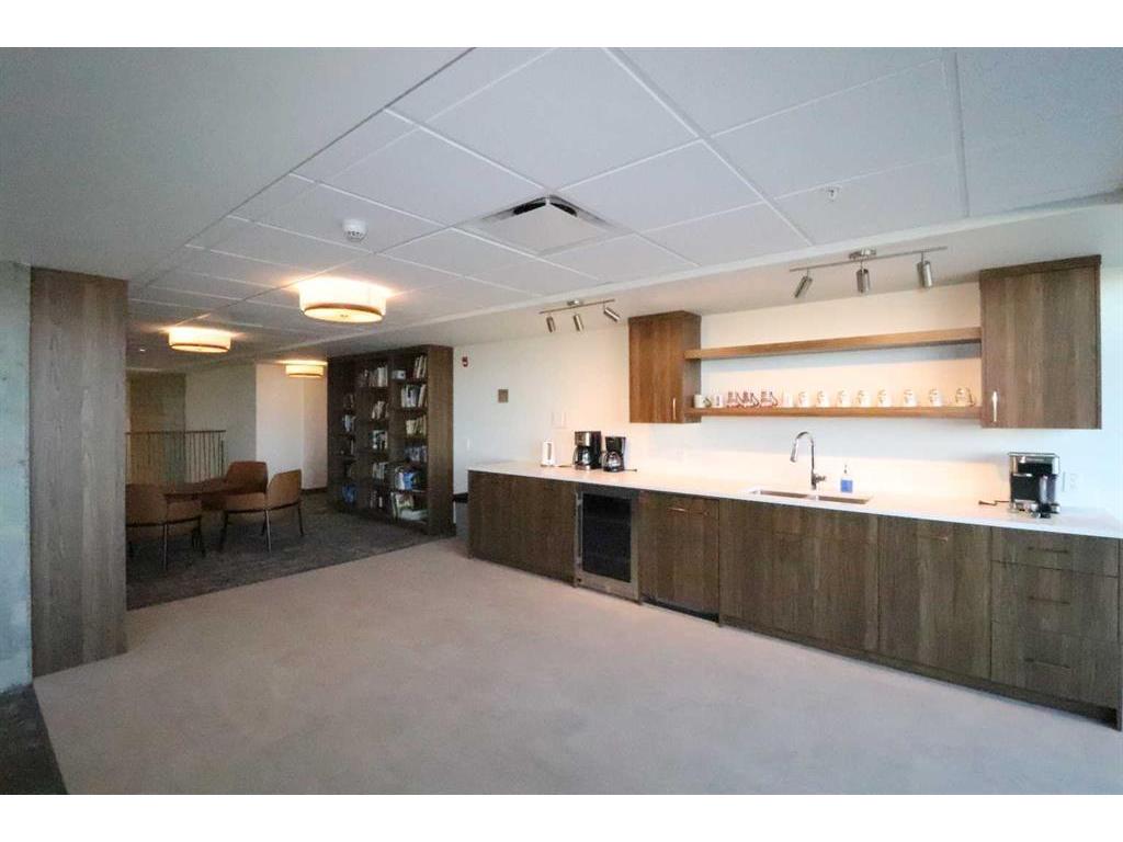 









102


Scenic

Drive North, 336,
Lethbridge,




AB
T1H 5L9

