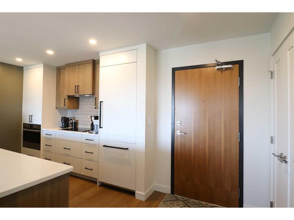 









102


Scenic

Drive North, 336,
Lethbridge,




AB
T1H 5L9

