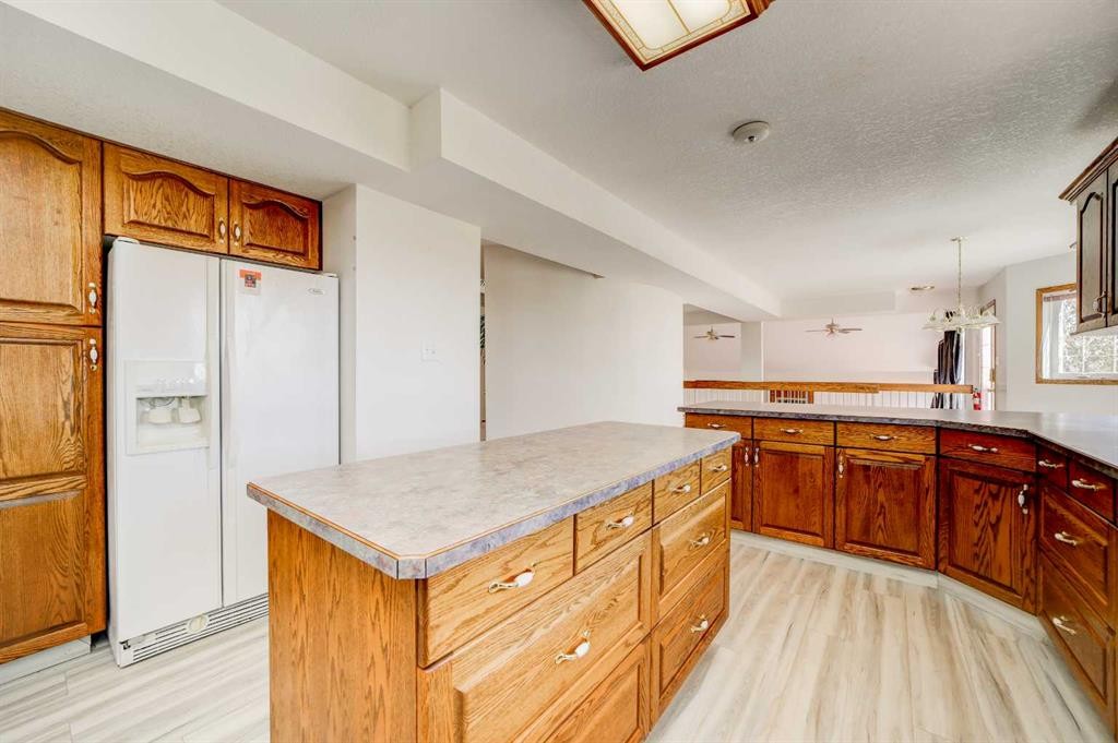 









217


Falcon Ridge

Way,
Rural Lethbridge County,




AB
T1J 5R8

