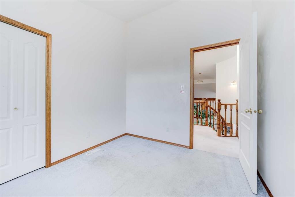 









217


Falcon Ridge

Way,
Rural Lethbridge County,




AB
T1J 5R8

