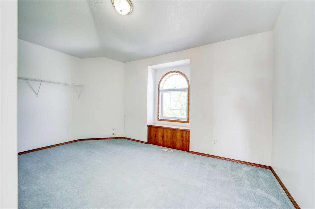 









217


Falcon Ridge

Way,
Rural Lethbridge County,




AB
T1J 5R8


