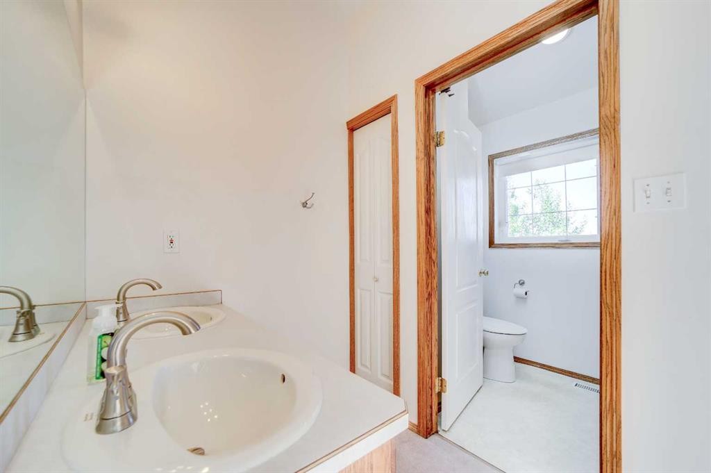 









217


Falcon Ridge

Way,
Rural Lethbridge County,




AB
T1J 5R8

