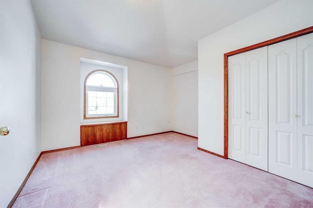 









217


Falcon Ridge

Way,
Rural Lethbridge County,




AB
T1J 5R8


