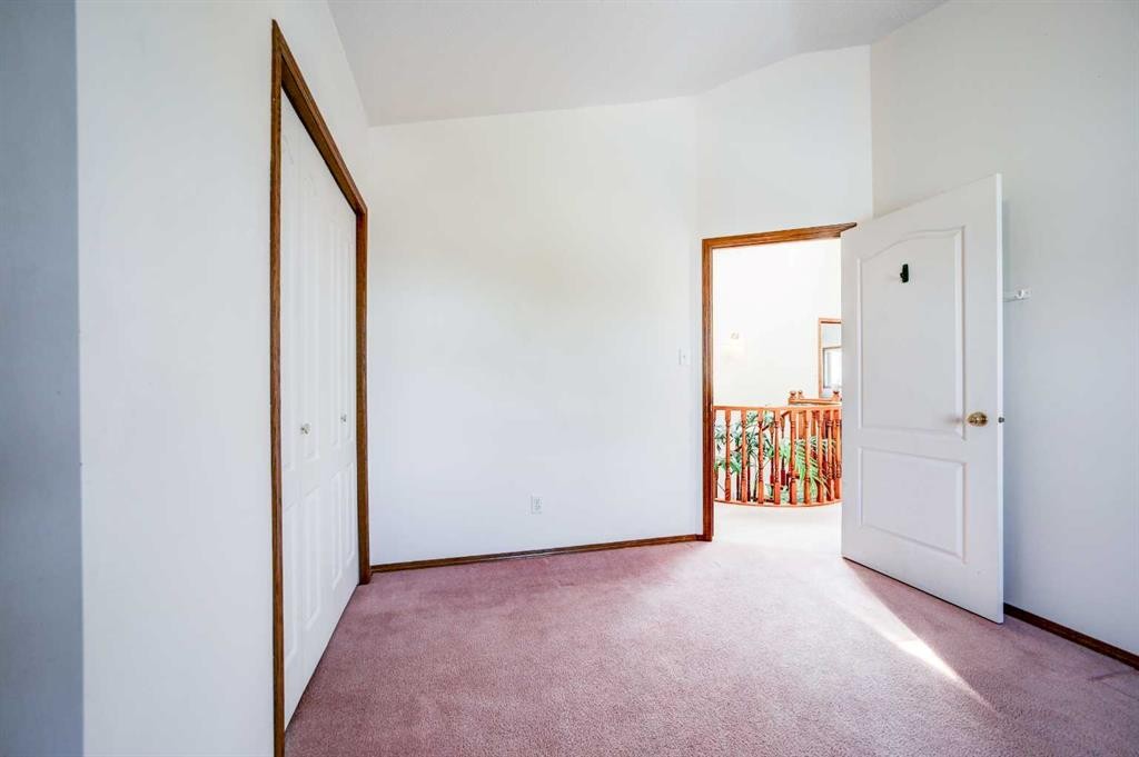 









217


Falcon Ridge

Way,
Rural Lethbridge County,




AB
T1J 5R8

