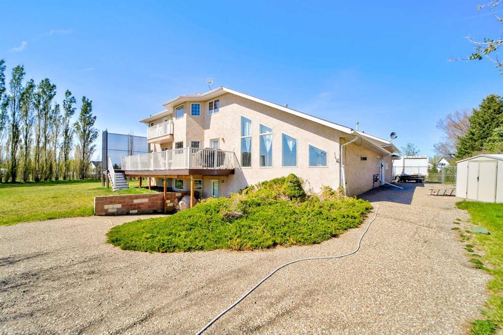 









217


Falcon Ridge

Way,
Rural Lethbridge County,




AB
T1J 5R8


