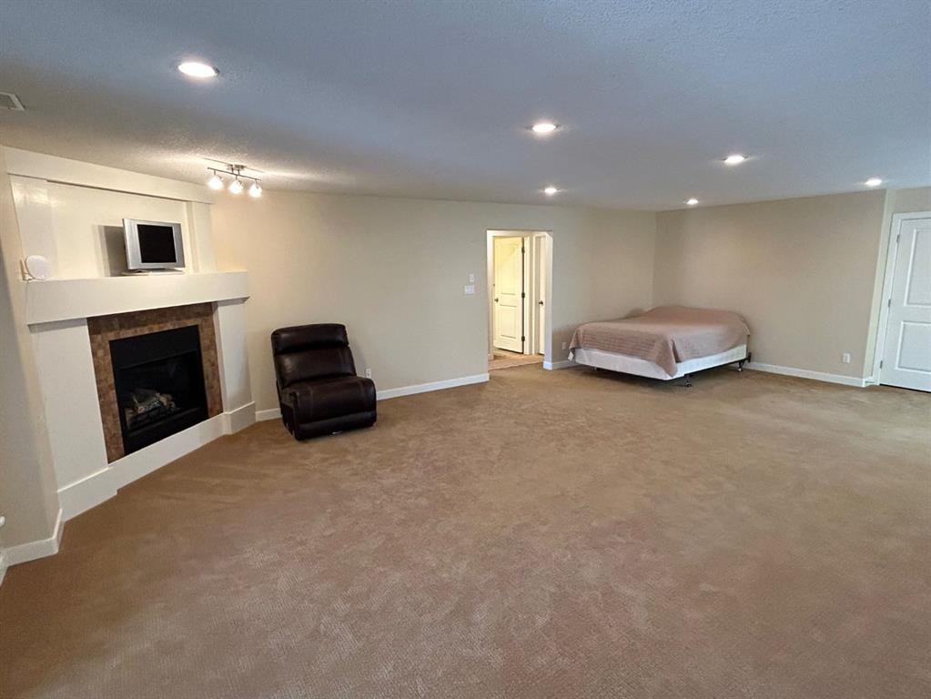 









330


Sixmile

Lane South,
Lethbridge,




AB
T1K 5S8

