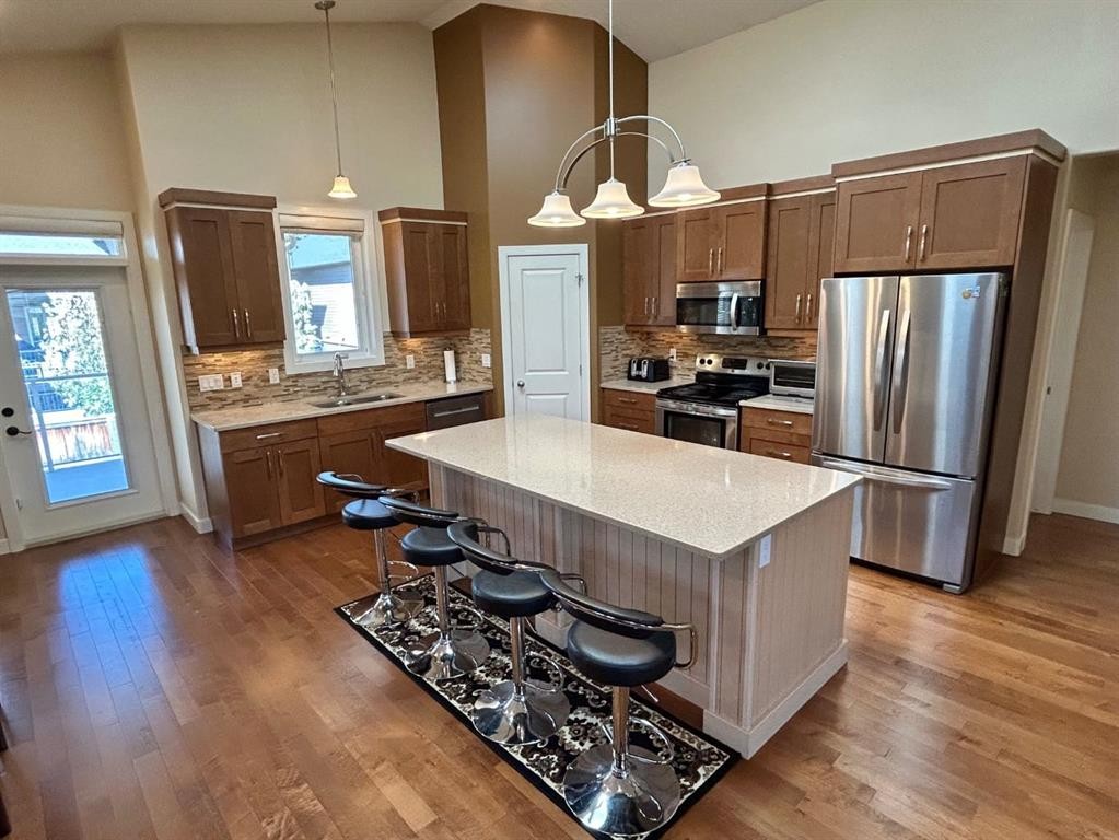 









330


Sixmile

Lane South,
Lethbridge,




AB
T1K 5S8

