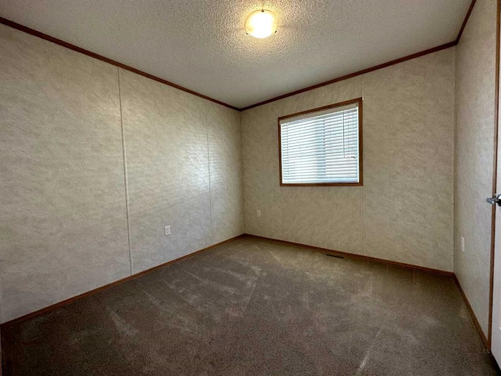 









2026


136

Street,
Blairmore,




AB
T0K 0E0

