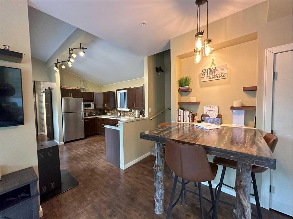 









2553


TECUMSEH RD

,
Coleman,




AB
T0K 0M0


