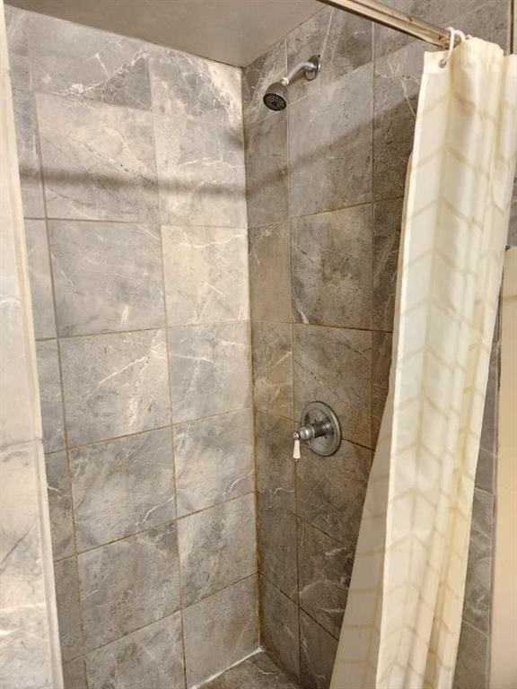 









1112


44

Avenue North,
Lethbridge,




AB
T1H 6C3

