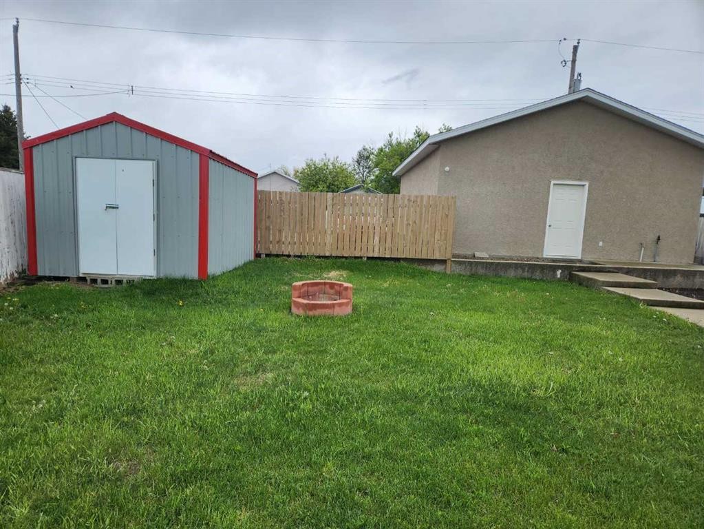 









1112


44

Avenue North,
Lethbridge,




AB
T1H 6C3

