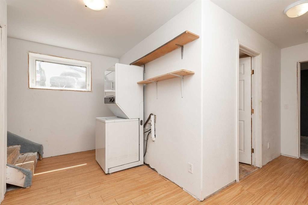 









329


4A

Street,
Stirling,




AB
T0K 2E0

