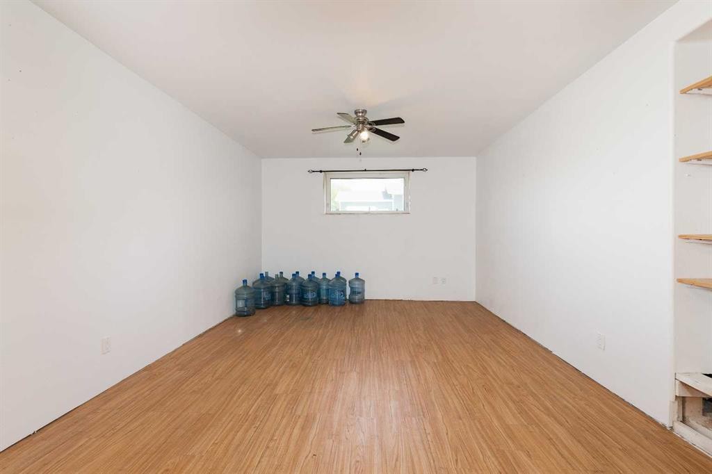 









329


4A

Street,
Stirling,




AB
T0K 2E0

