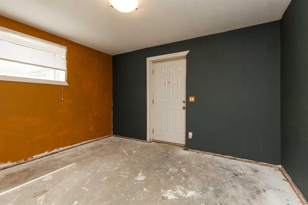 









329


4A

Street,
Stirling,




AB
T0K 2E0

