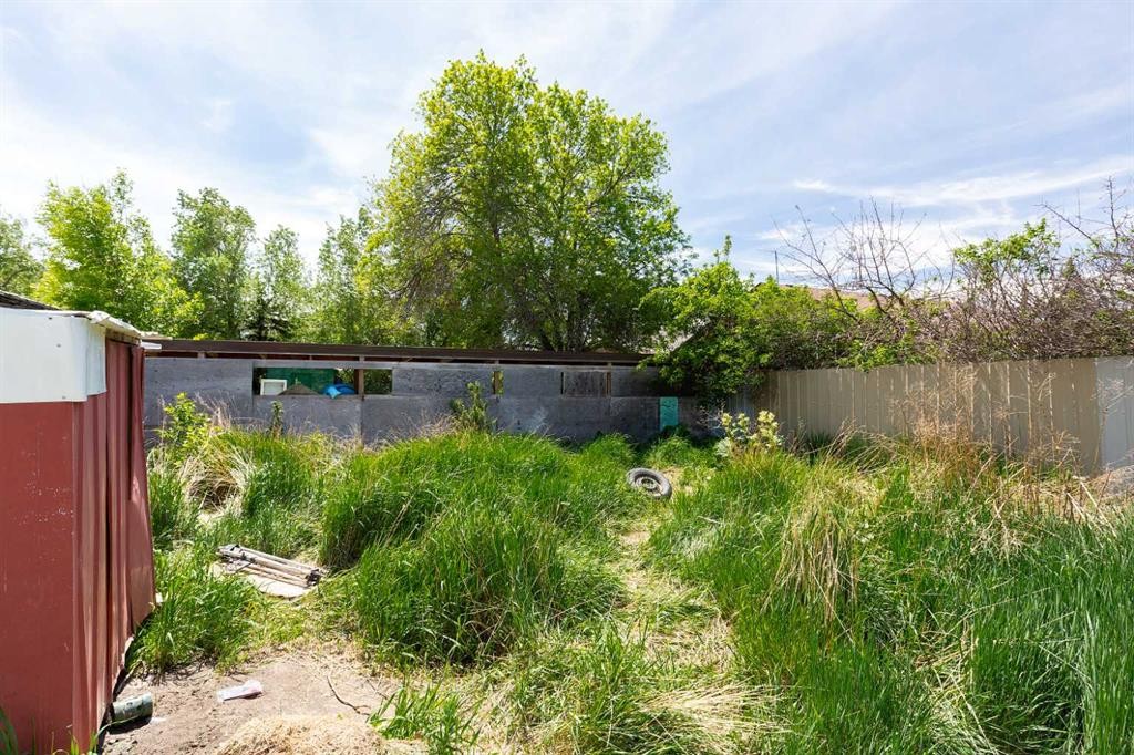 









329


4A

Street,
Stirling,




AB
T0K 2E0

