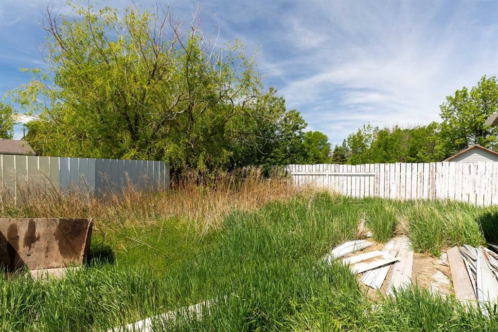 









329


4A

Street,
Stirling,




AB
T0K 2E0

