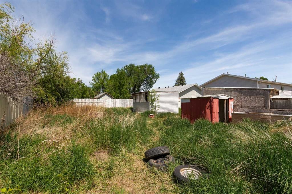 









329


4A

Street,
Stirling,




AB
T0K 2E0

