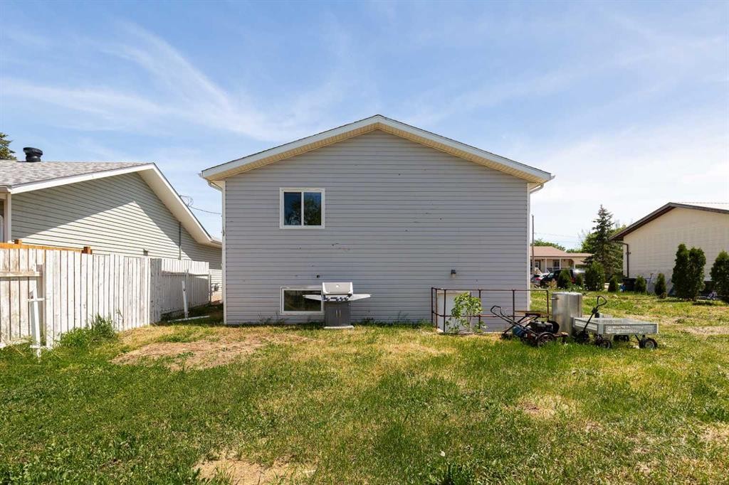 









329


4A

Street,
Stirling,




AB
T0K 2E0

