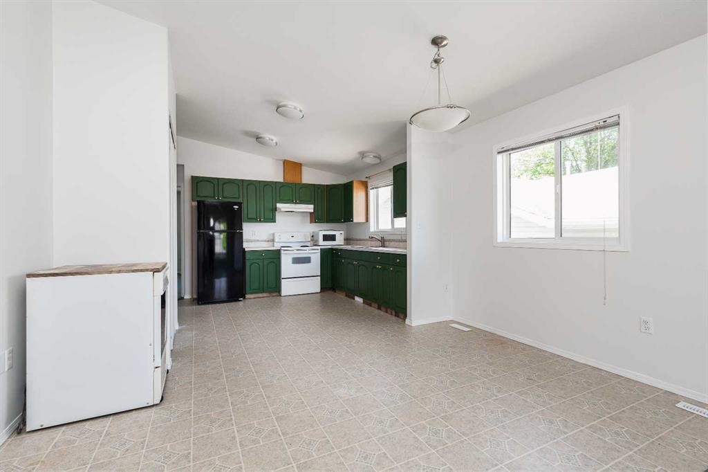 









329


4A

Street,
Stirling,




AB
T0K 2E0


