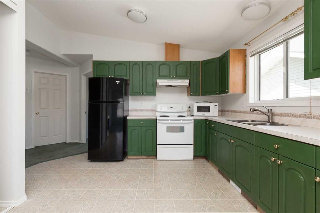 









329


4A

Street,
Stirling,




AB
T0K 2E0

