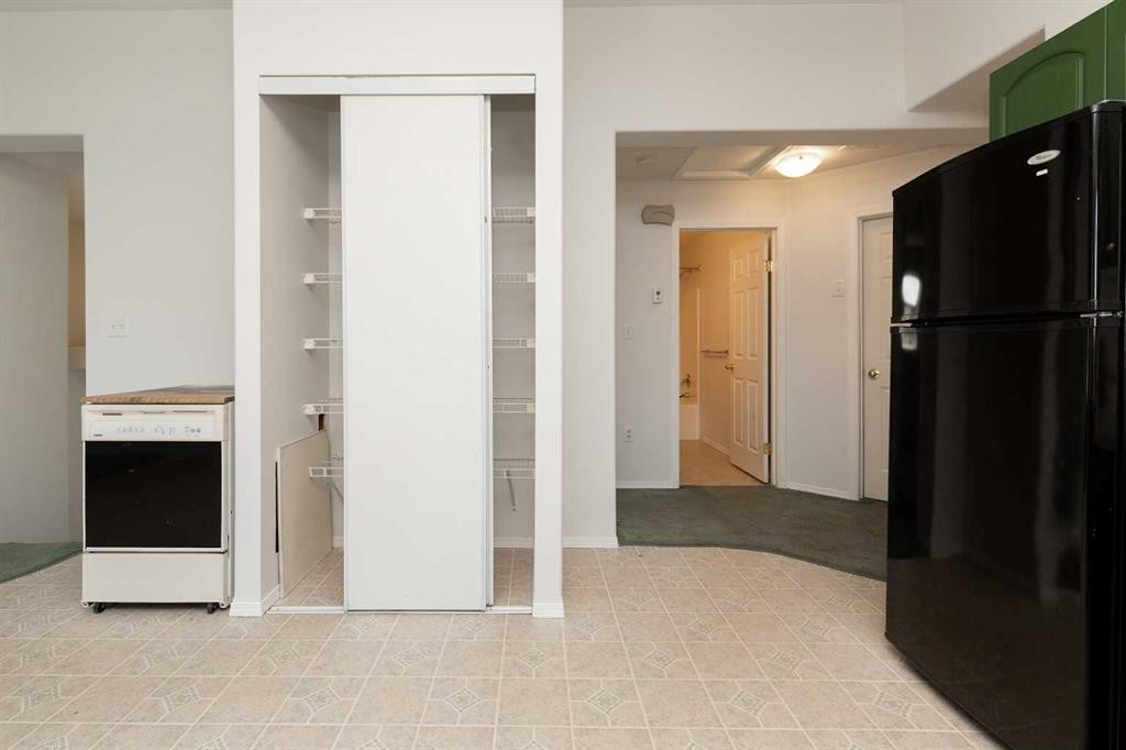 









329


4A

Street,
Stirling,




AB
T0K 2E0

