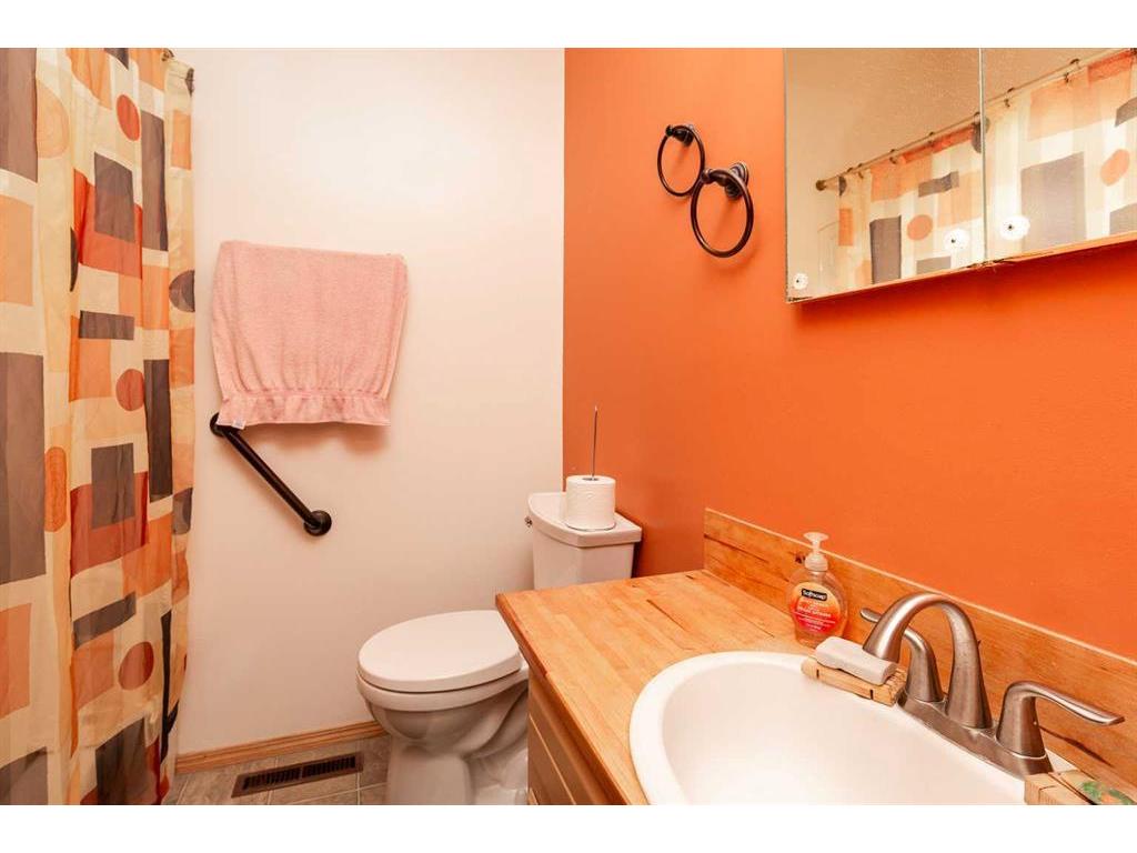 









3303


5A

Avenue South,
Lethbridge,




AB
T1J 0J4

