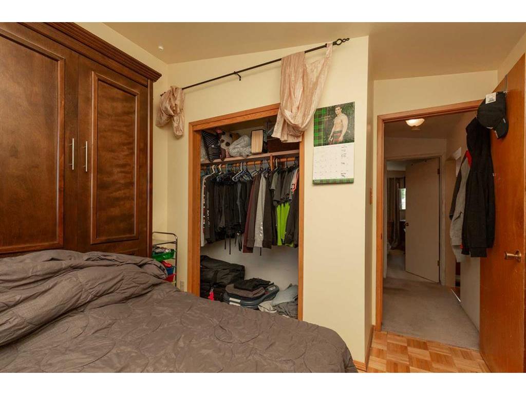 









3303


5A

Avenue South,
Lethbridge,




AB
T1J 0J4

