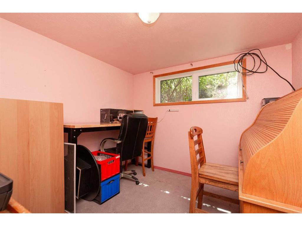 









3303


5A

Avenue South,
Lethbridge,




AB
T1J 0J4

