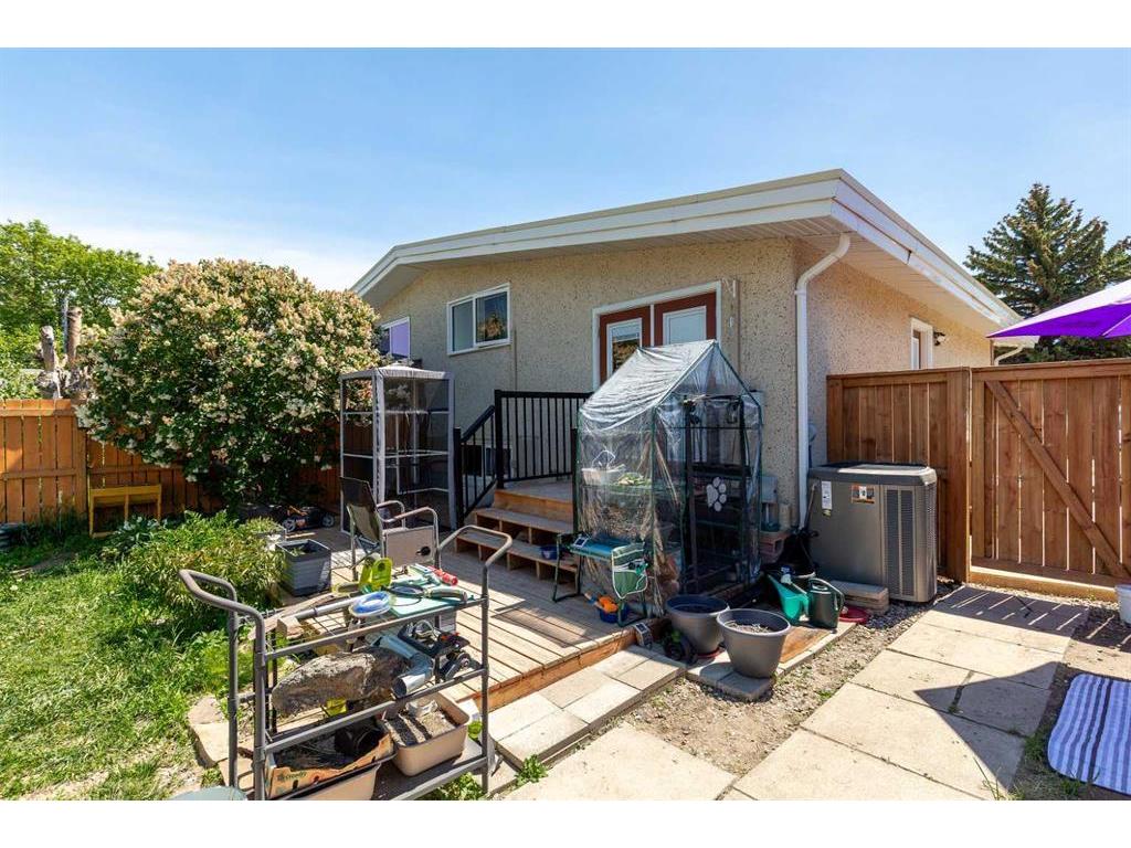 









3303


5A

Avenue South,
Lethbridge,




AB
T1J 0J4

