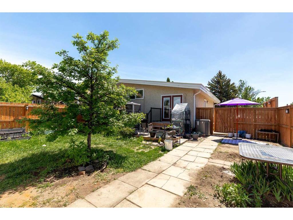









3303


5A

Avenue South,
Lethbridge,




AB
T1J 0J4

