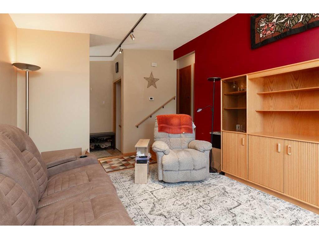 









3303


5A

Avenue South,
Lethbridge,




AB
T1J 0J4

