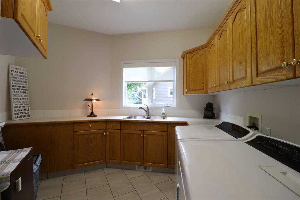 









77


Fairmont Park

Landing South,
Lethbridge,




AB
T1K 7L1

