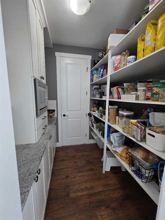 









5312


43

Street,
Taber,




AB
T1G 0E2

