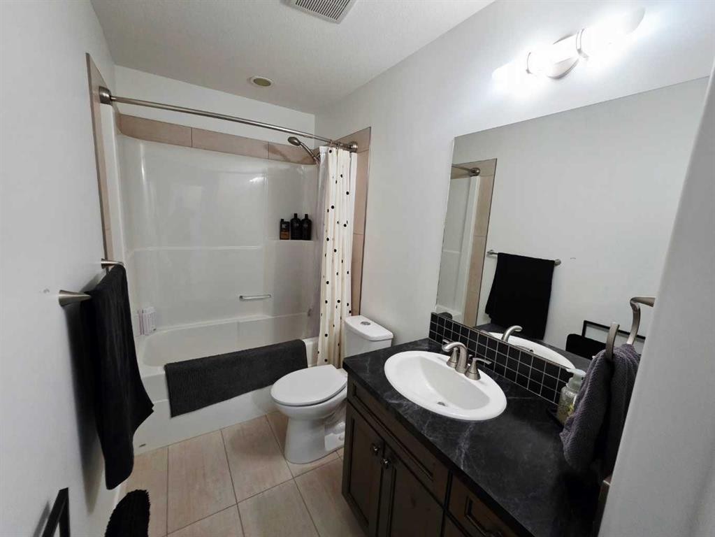 









5312


43

Street,
Taber,




AB
T1G 0E2

