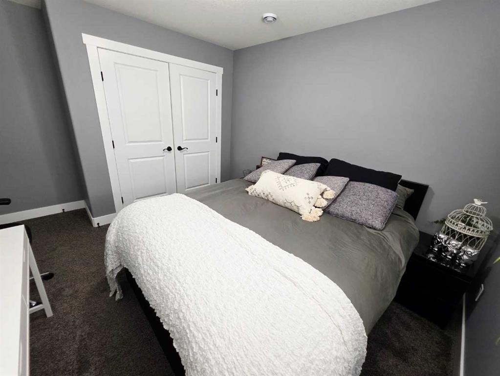 









5312


43

Street,
Taber,




AB
T1G 0E2

