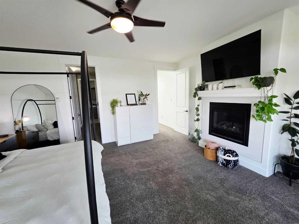 









5312


43

Street,
Taber,




AB
T1G 0E2

