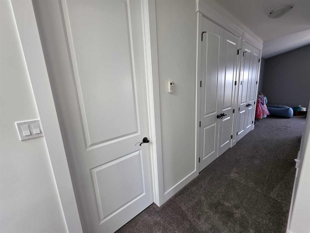 









5312


43

Street,
Taber,




AB
T1G 0E2


